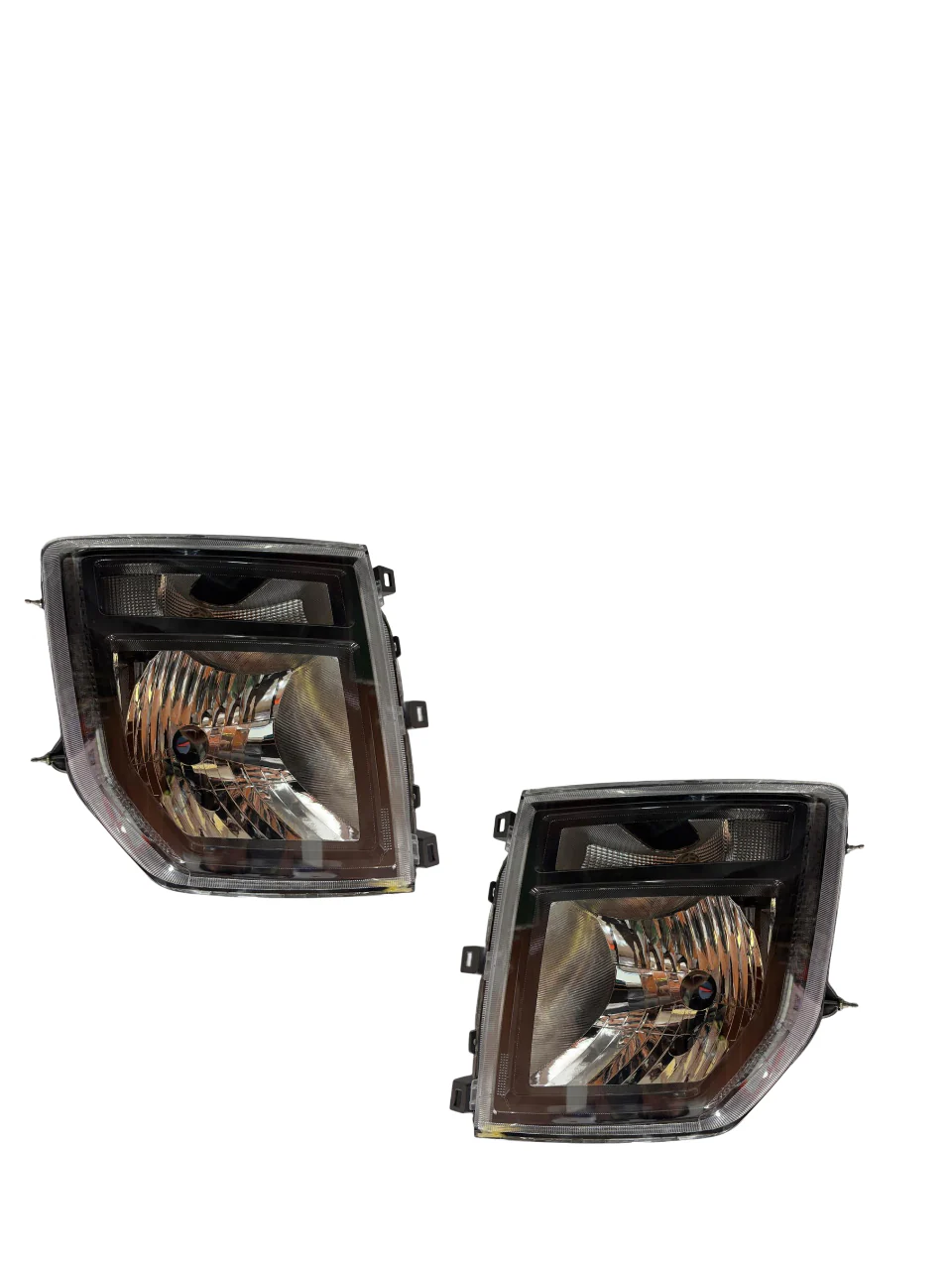 K D Headlight Assembly for Mahindra Veero (2024-ONWARDS)