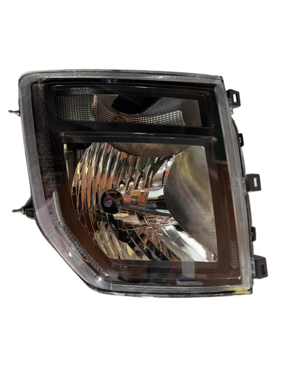 K D Headlight Assembly for Mahindra Veero (2024-ONWARDS) - Image 3