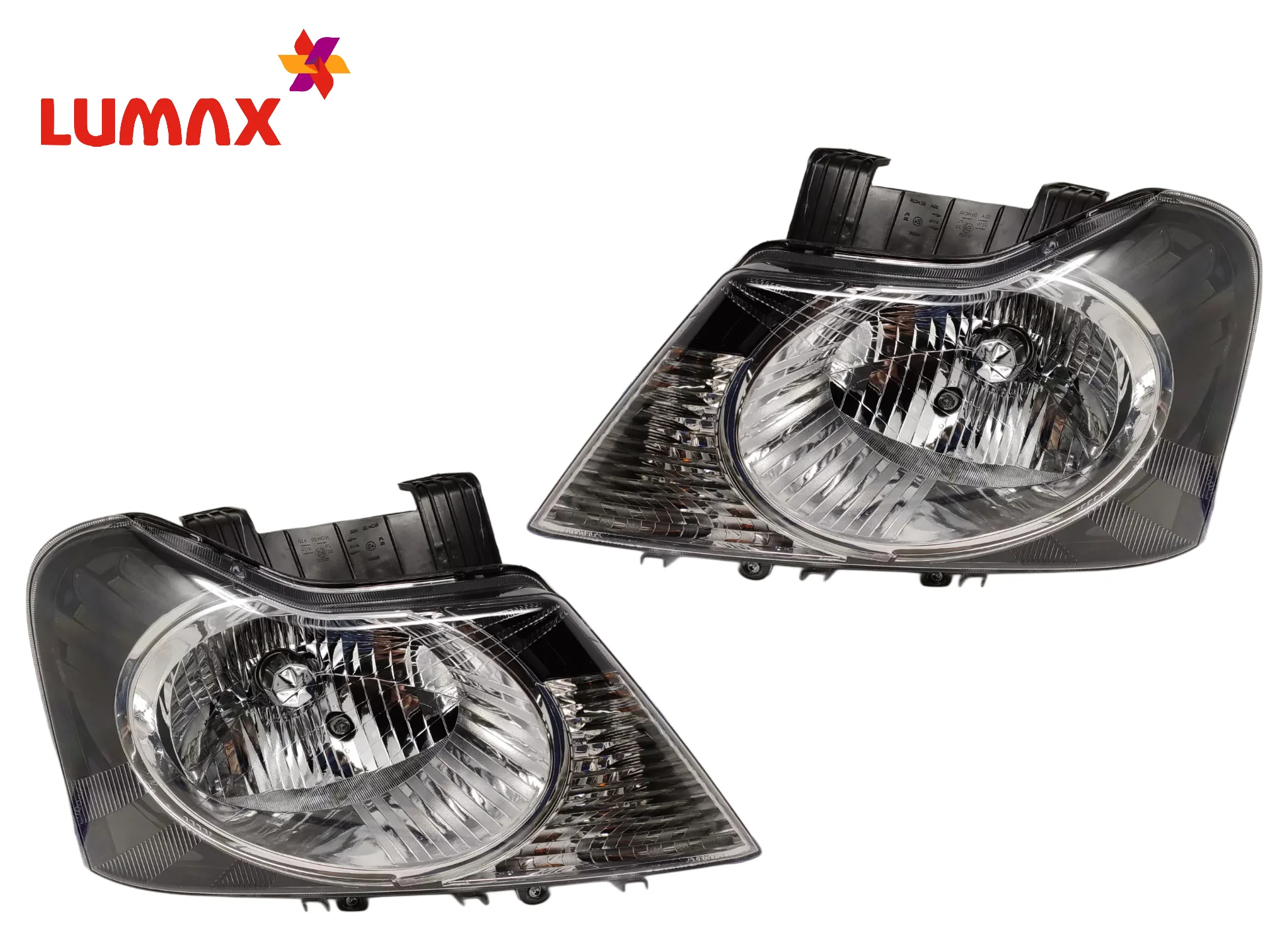 Lumax Headlight Assembly With Adjustable Motor For Mahindra Quanto 2012-2016 - Image 3